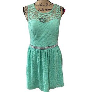 Candies Skeeveless Lace Dress with a Jeweled Waist Size 13 Juniors